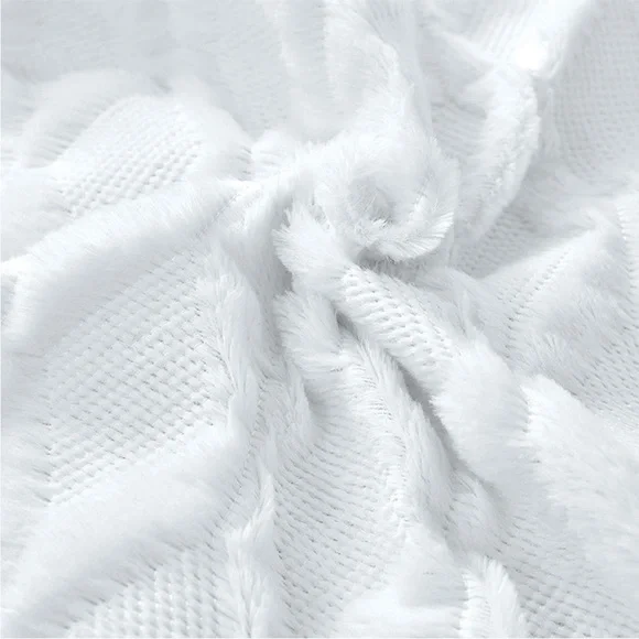 White Ivory Farmhouse Pillow Cover Furry Faux Luxury Soft Warm Pillow Case Set - Picture 4 of 6